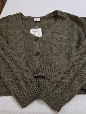 NWT SUNSET & SIXTH SWEATER